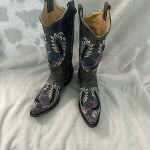 Floral Embroidered Heeled Boots